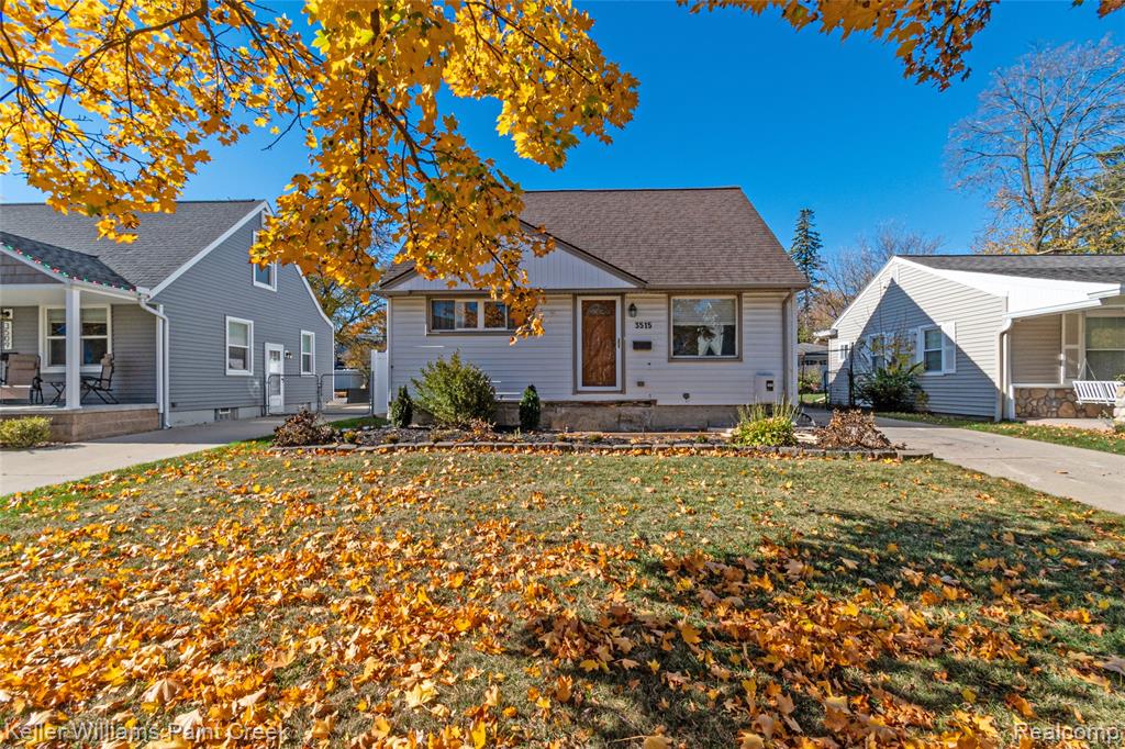 3515 Durham Road Royal Oak, MI 48073 - Photo 4 of 46