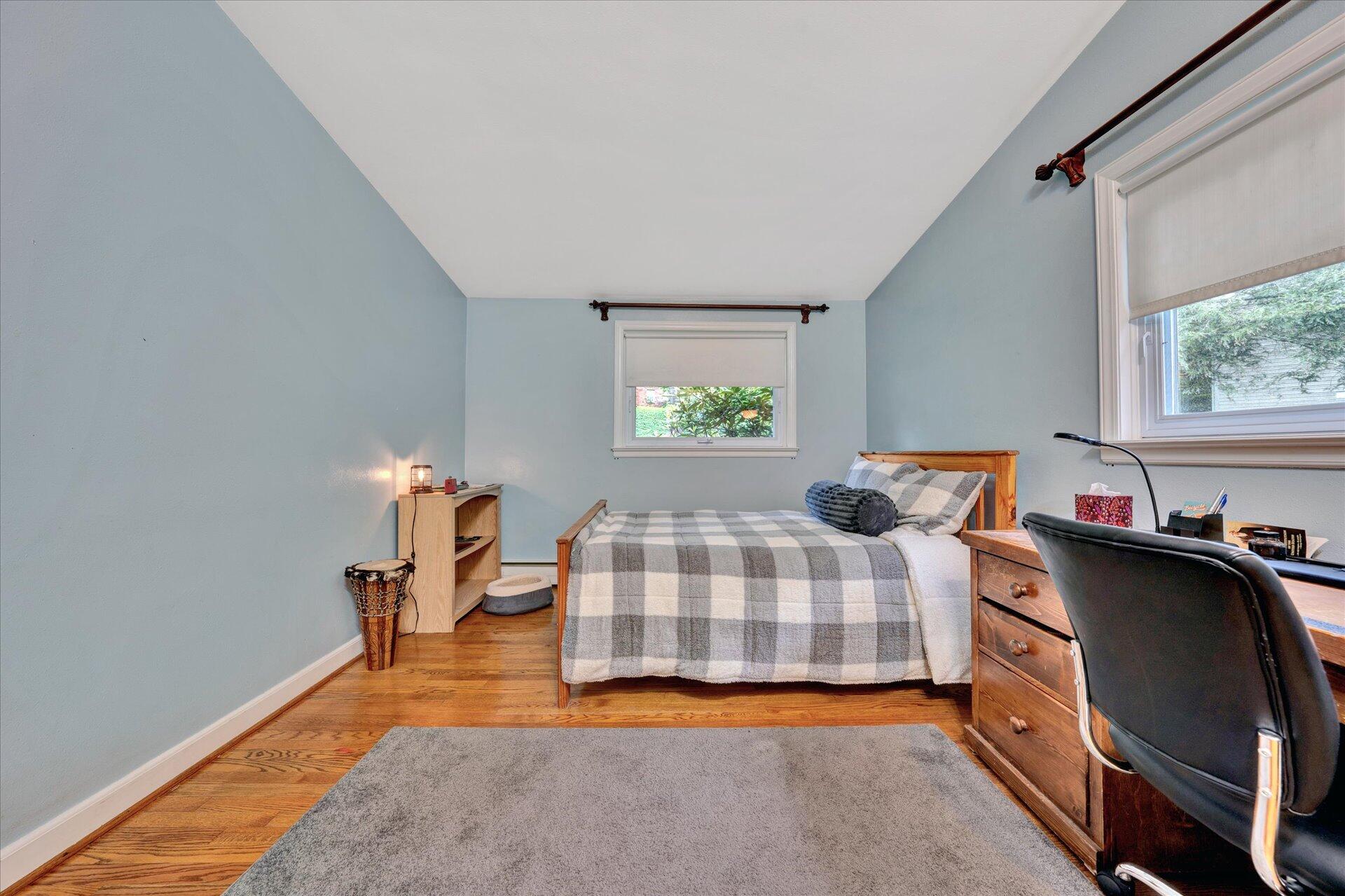 5519 Highfields Road Roanoke, VA 24018 - Photo 26 of 45 Front Left Bedroom-1_5519_Highfields
