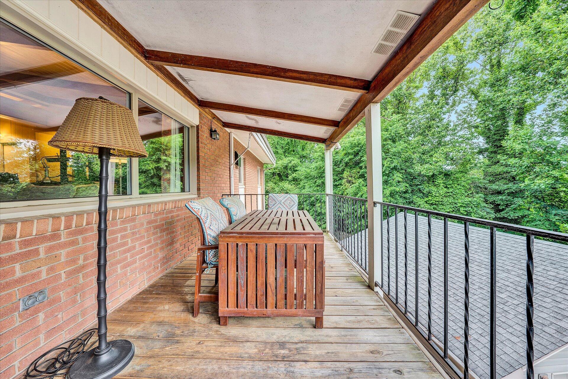 5519 Highfields Road Roanoke, VA 24018 - Photo 9 of 45 Rear Porch-2_5519_Highfields