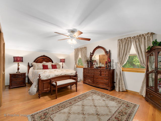 S568 Winfield Road Winfield, IL 60190 - Photo 14 of 30