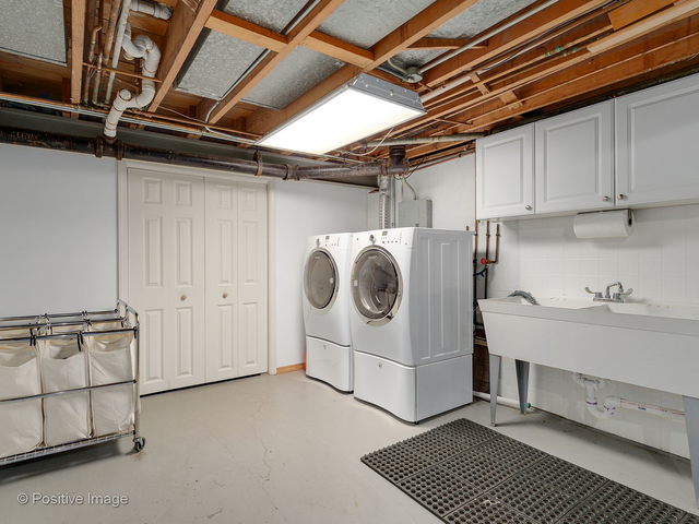 S568 Winfield Road Winfield, IL 60190 - Photo 23 of 30