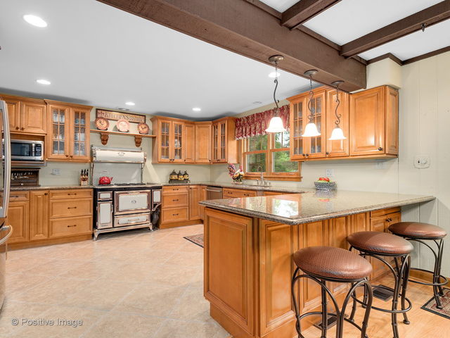 S568 Winfield Road Winfield, IL 60190 - Photo 5 of 30