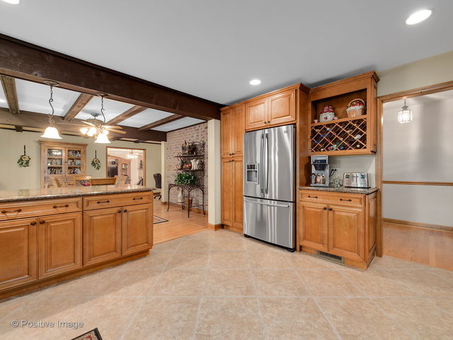 S568 Winfield Road Winfield, IL 60190 - Photo 7 of 30