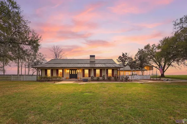$399,000 | 250 Rue De Beauville, Napoleonville, LA 70390