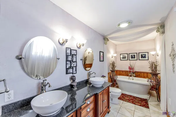 $399,000 | 250 Rue De Beauville, Napoleonville, LA 70390