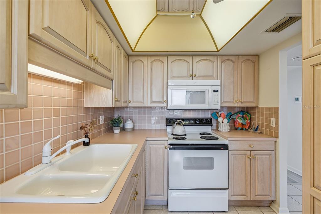 9495 Blind Pass Road, Unit 603 St. Pete Beach, FL 33706 - Photo 17 of 60