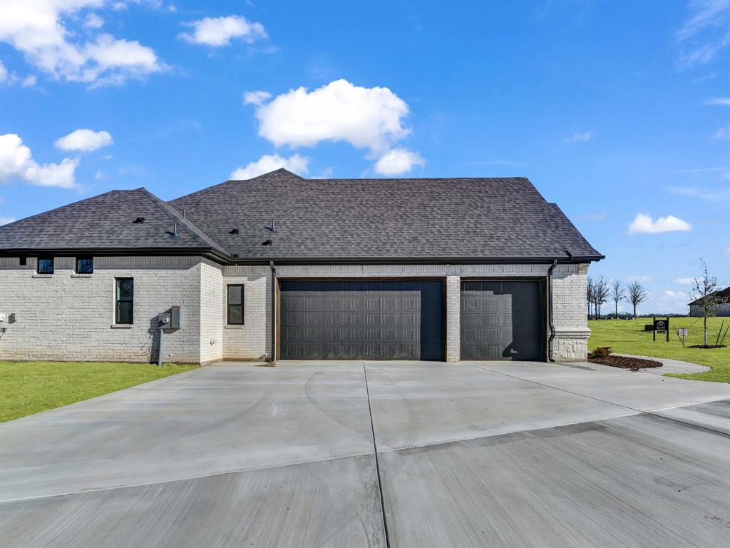 212 Desperado Way Weatherford, TX 76088 - Photo 6 of 36