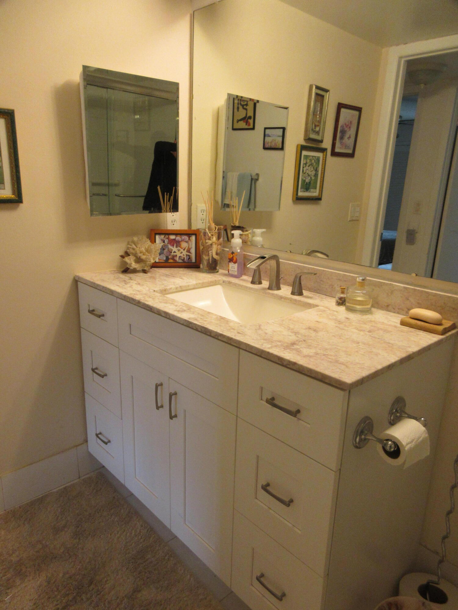 1033 Newcastle B, Unit 1033 Boca Raton, FL 33434 - Photo 13 of 16 IMG_2174