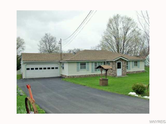 9362 South Protection Road Holland, NY 14080 - Photo 1 of 1 Exterior Front