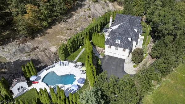 $1,845,000 | 49 Cherokee Court, Sparta, NJ 07871