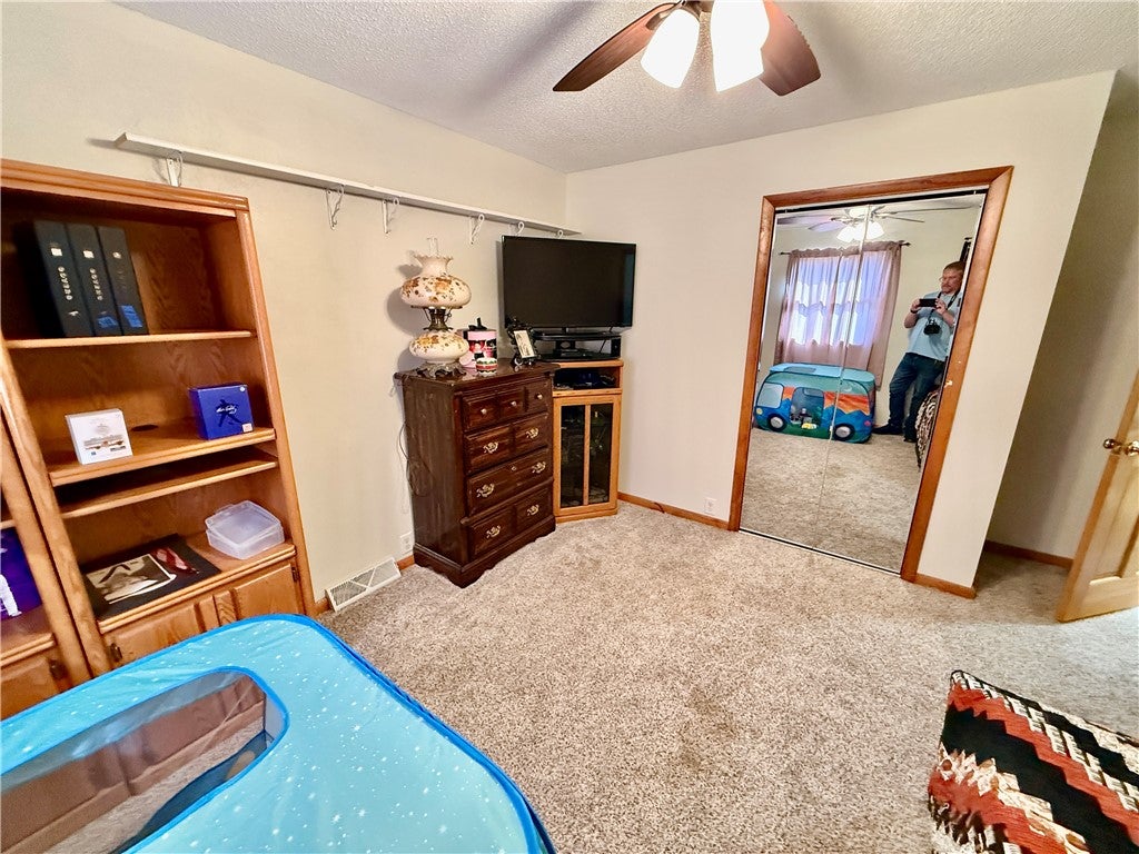 868 Haynes Drive Decatur, IL 62521 - Photo 14 of 29 Gallery Image 14