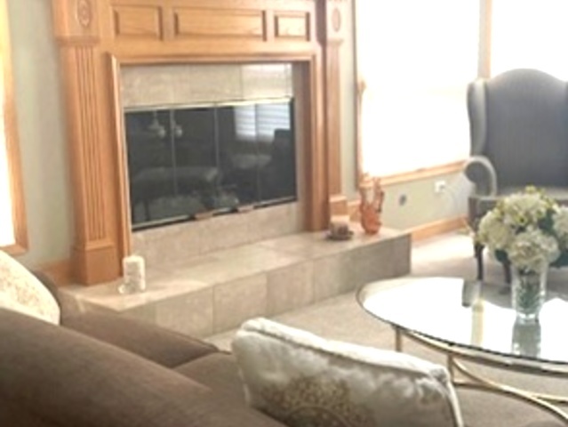 10 Moorings Drive Palos Heights, IL 60463 - Photo 3 of 19 a dining room with table and chairs