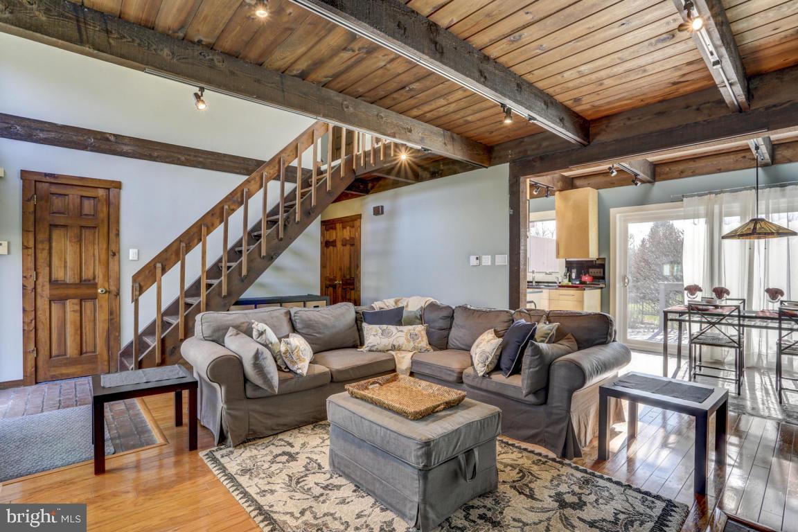 1011 Jeffrey Lane Lititz, PA 17543 - Photo 11 of 25