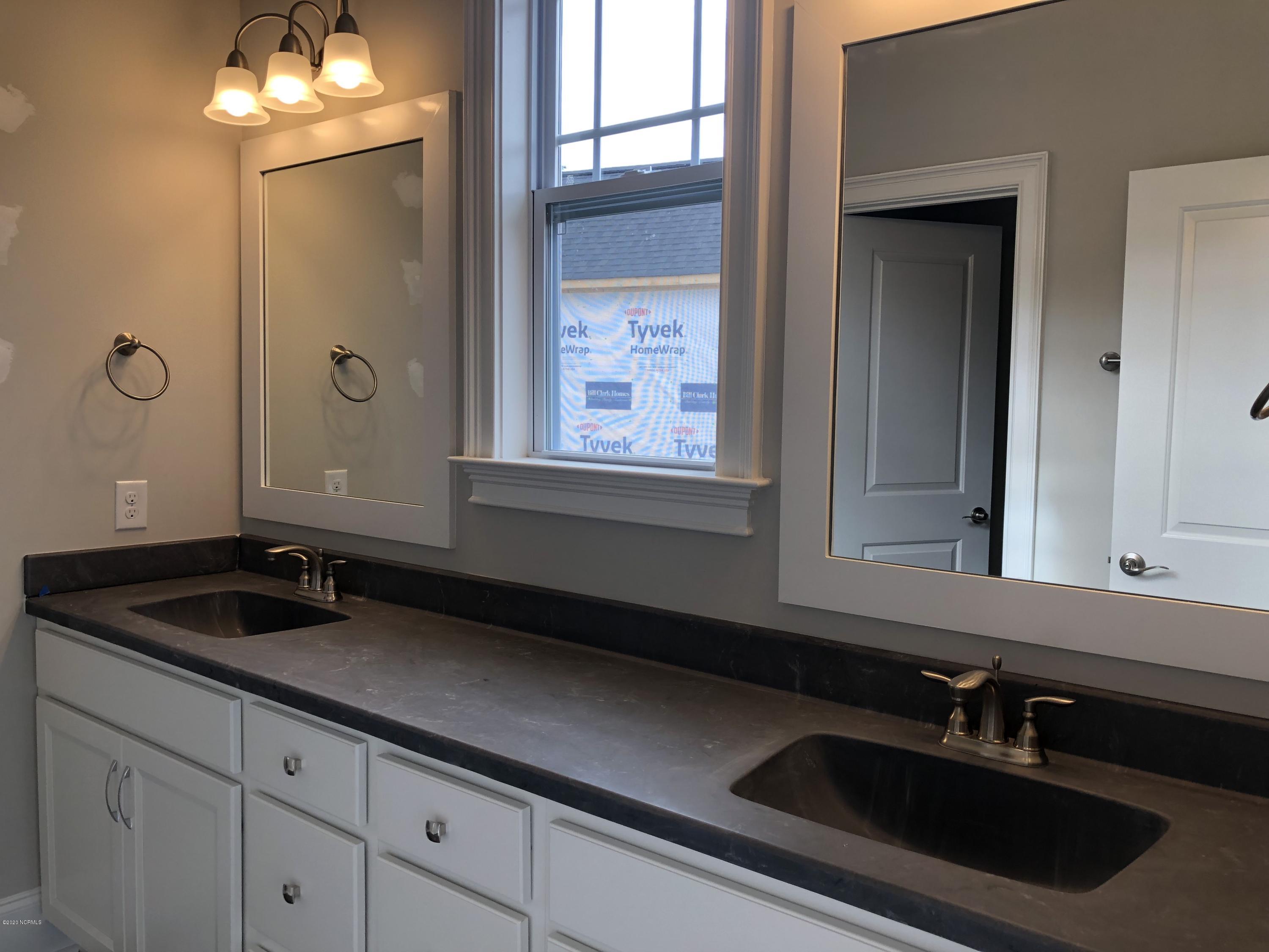312 Lake Firefly Loop Holly Ridge, NC 28445 - Photo 8 of 21 Master Bath