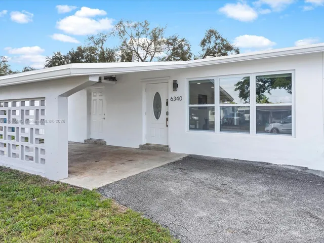 a view of an ocean with a big yard