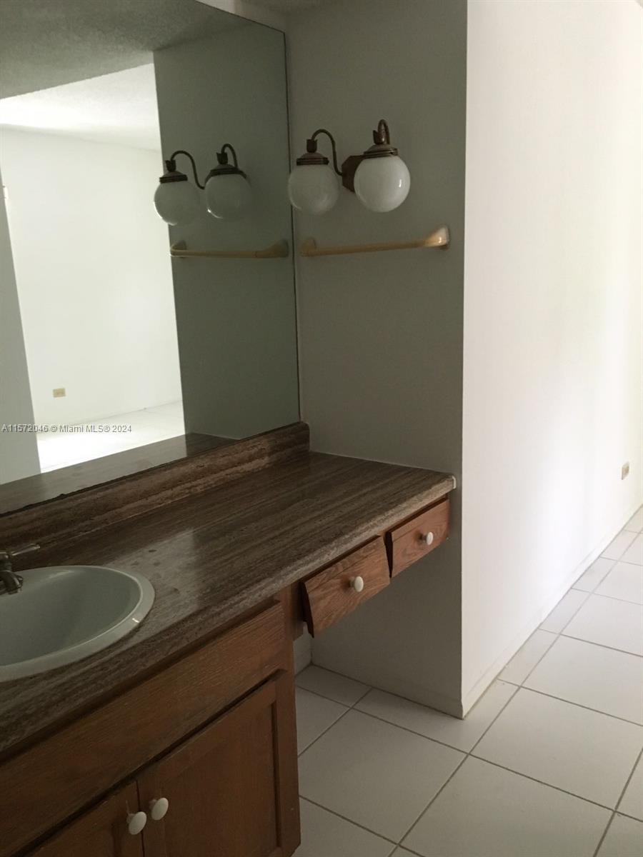 3680 Inverrary Drive, Unit 3X Lauderhill, FL 33319 - Photo 7 of 9
