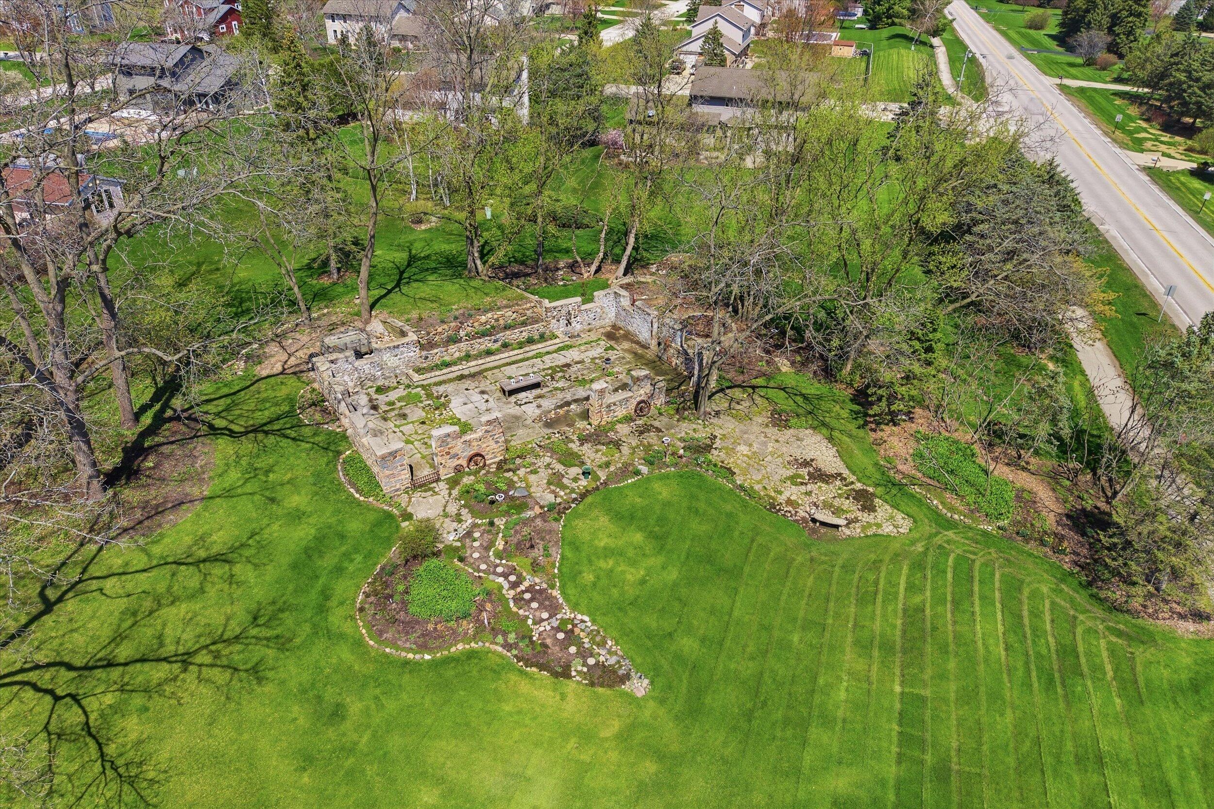 S84W17698 Woods Road Muskego, WI 53150 - Photo 45 of 50 Fieldstone Terraced Garden
