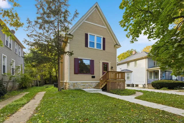 $499,000 | 9748 South Vanderpoel Avenue, Chicago, IL 60643