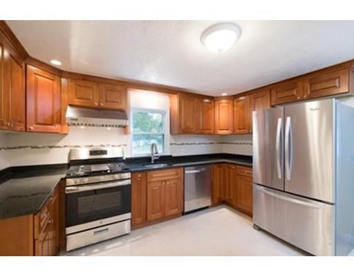 27 Gloria Road Randolph, MA 02368 - Photo 5 of 14 Gallery Image 5