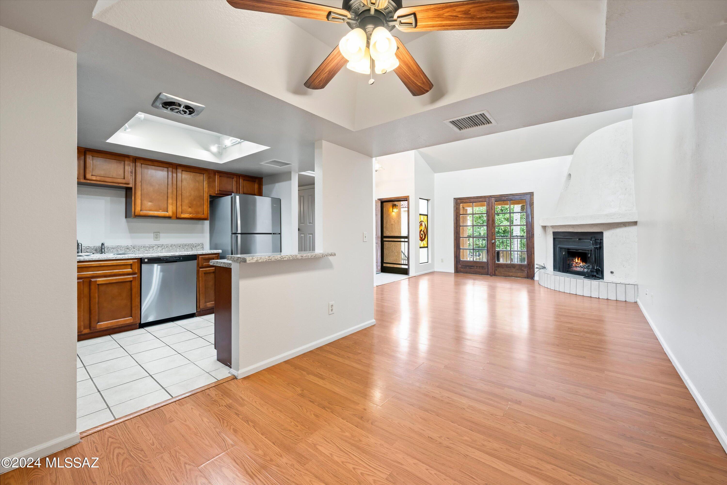 8271 North Oracle Road, Unit 245 Tucson, AZ 85704 - Photo 1 of 26 Gallery Image 1