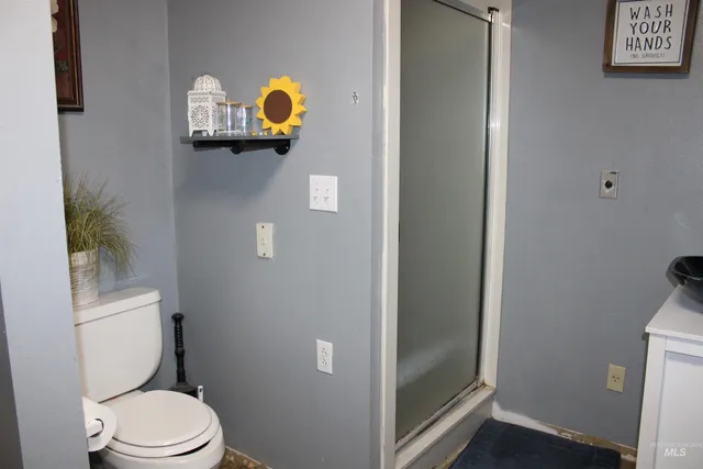 $265,000 | 106 3rd Street West, Declo, ID 83323