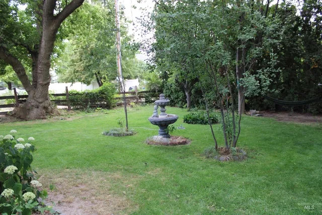 $265,000 | 106 3rd Street West, Declo, ID 83323