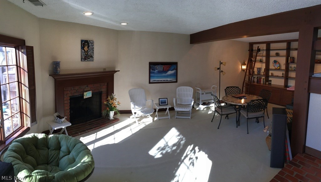 732 Hampton Ridge Drive Akron, OH 44313 - Photo 4 of 19 Gallery Image 4