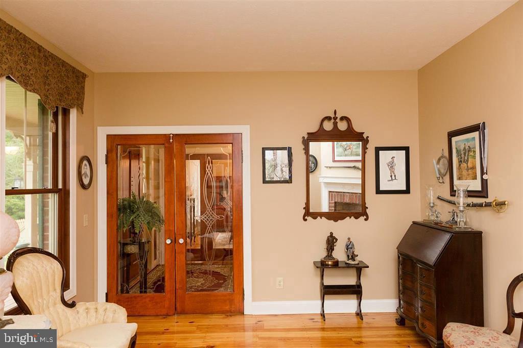 132 Ridge Road Timberville, VA 22853 - Photo 24 of 71 a view of a livingroom with furniture and entryway