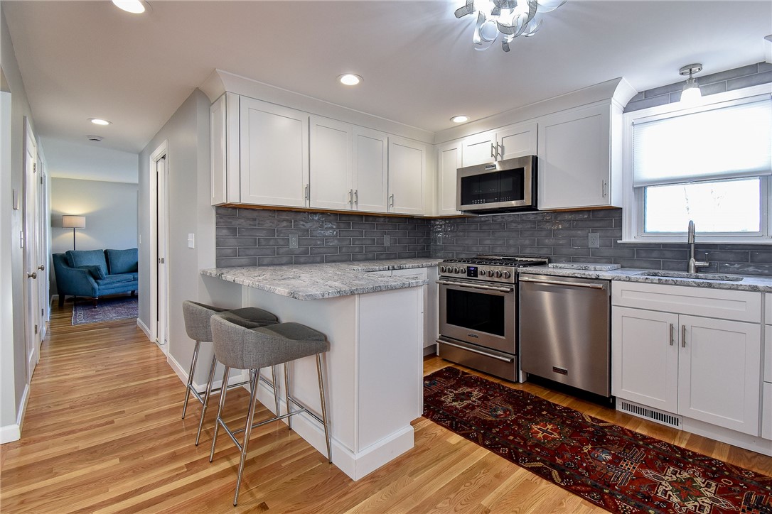 110 Overlook Drive Warwick, RI 02818 - Photo 15 of 45