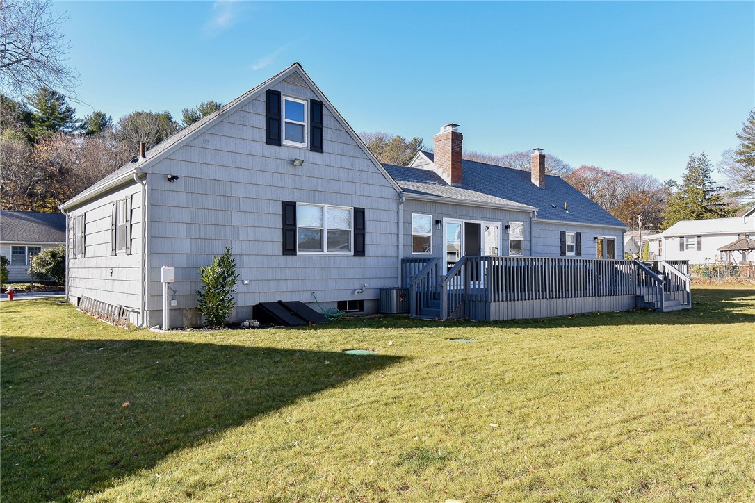 110 Overlook Drive Warwick, RI 02818 - Photo 38 of 45