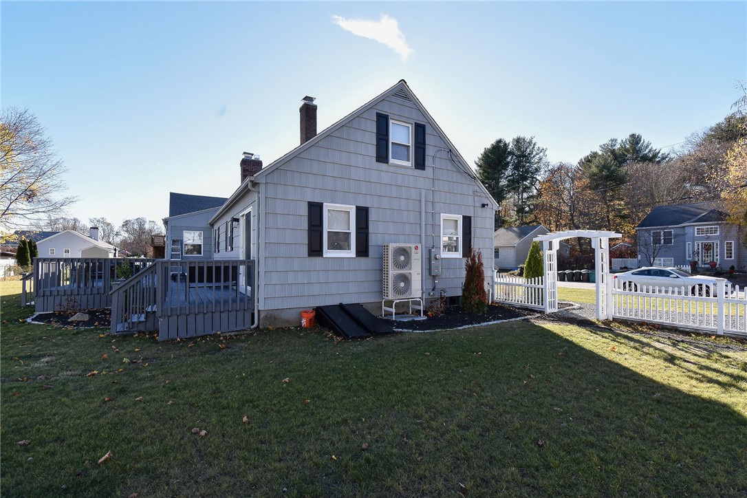 110 Overlook Drive Warwick, RI 02818 - Photo 39 of 45