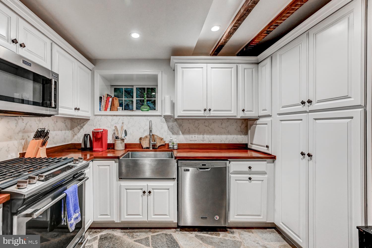 6 Elmwood Road Baltimore, MD 21210 - Photo 14 of 38 Gallery Image 14