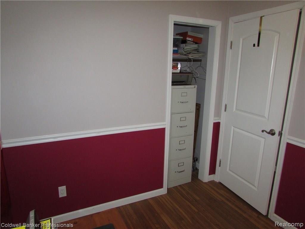 9111 Denton Hill Road Fenton, MI 48430 - Photo 25 of 42 IMG_9888.JPG