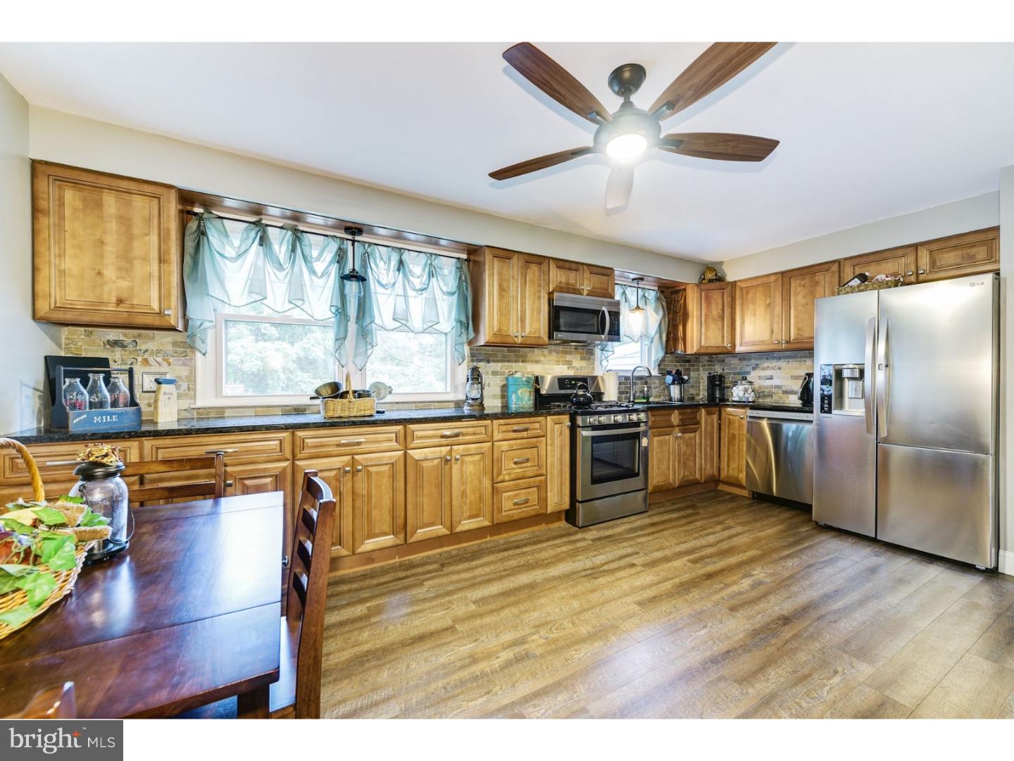 509 8 Street Riverside, NJ 08075 - Photo 7 of 25 Kitchen