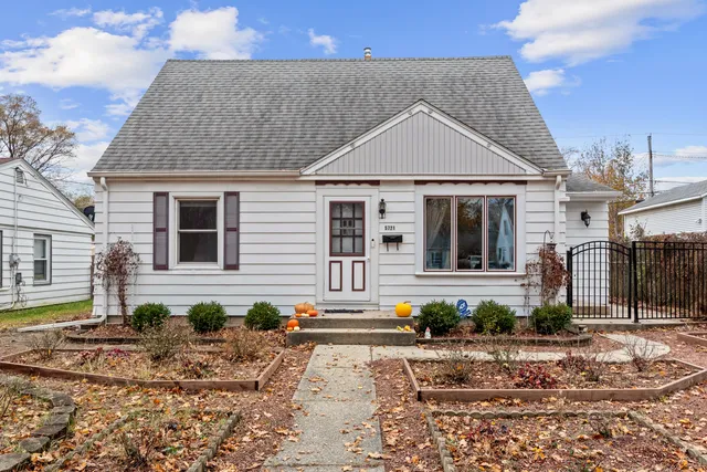$214,900 | 5721 North 58th Street, Milwaukee, WI 53218