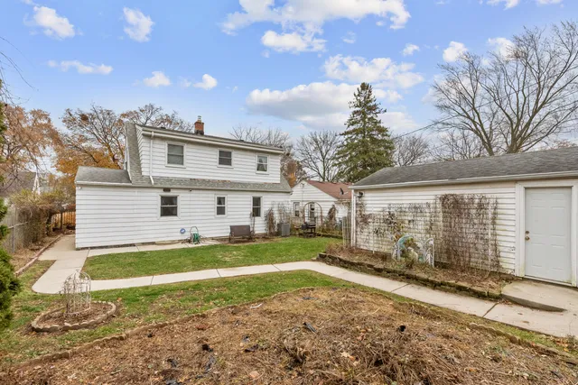 $214,900 | 5721 North 58th Street, Milwaukee, WI 53218