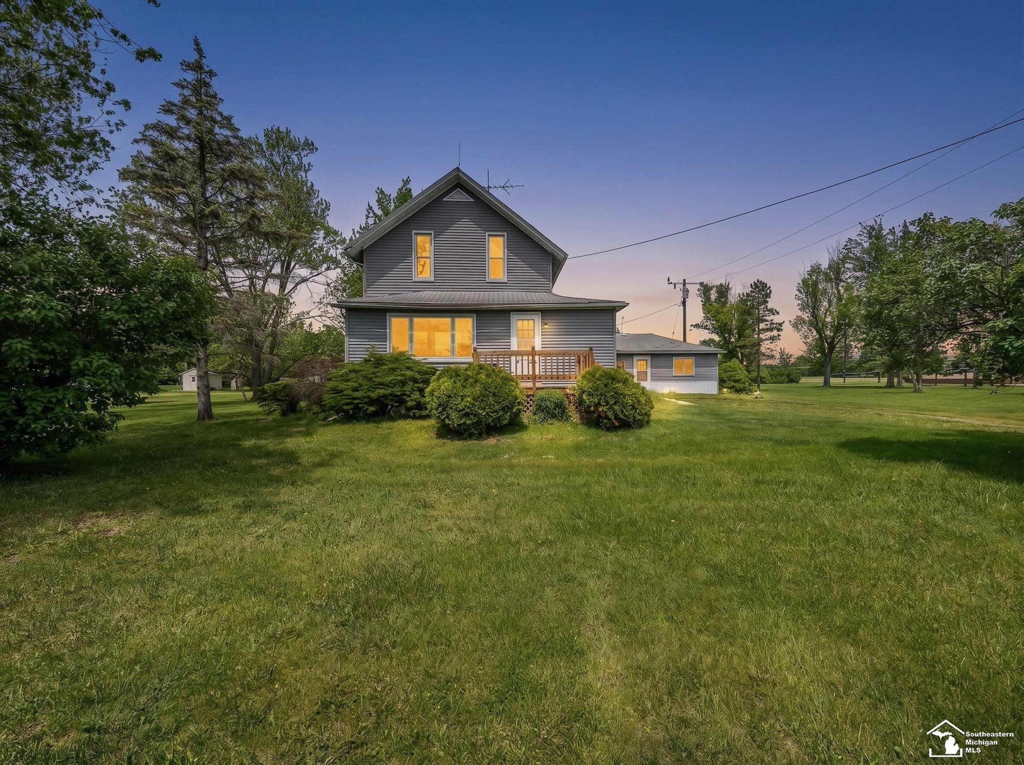 3754 Stewart Road Monroe, MI 48162 - Photo 3 of 36 50213412-b7fc9d9f-32c9-4fac-aa27-94d4c2558a74.JPG