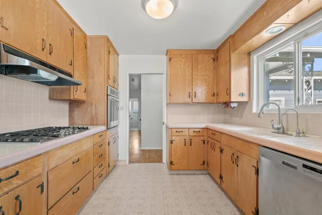 $799,900 | 612 Alameda Avenue, Salinas, CA 93901