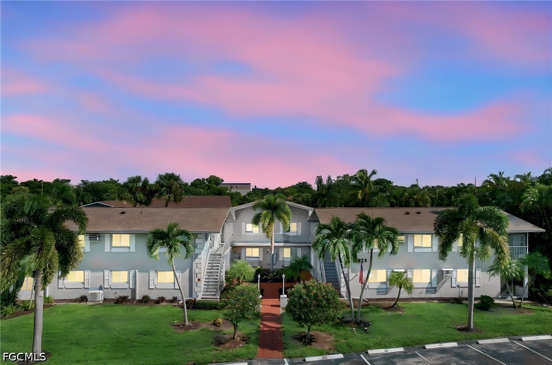 8141 Country Road, Unit 105 Fort Myers, FL 33919 - Photo 2 of 17 Gallery Image 2