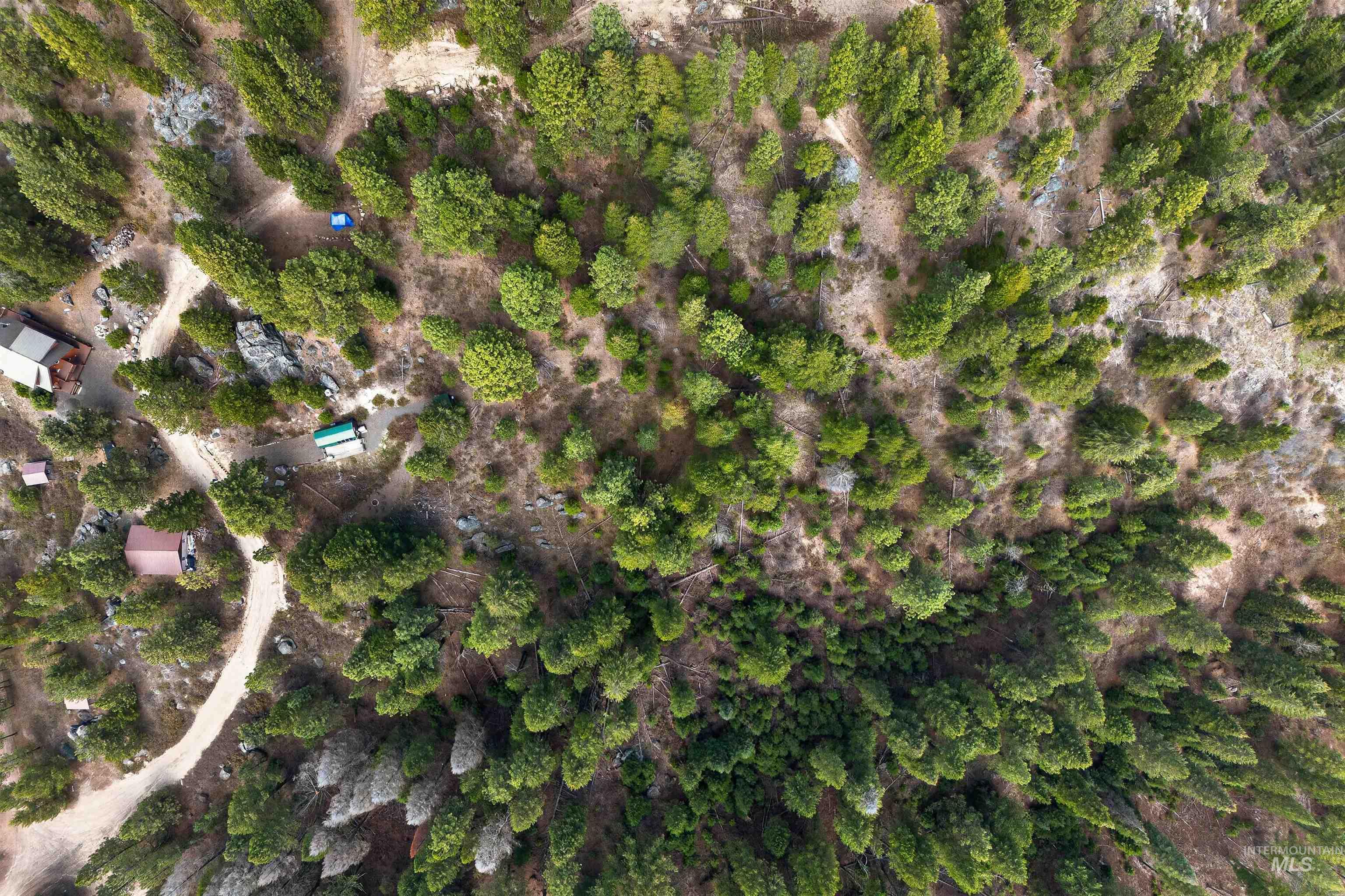 506 Hilltop Road Cascade, ID 83611 - Photo 21 of 36 Aerial view