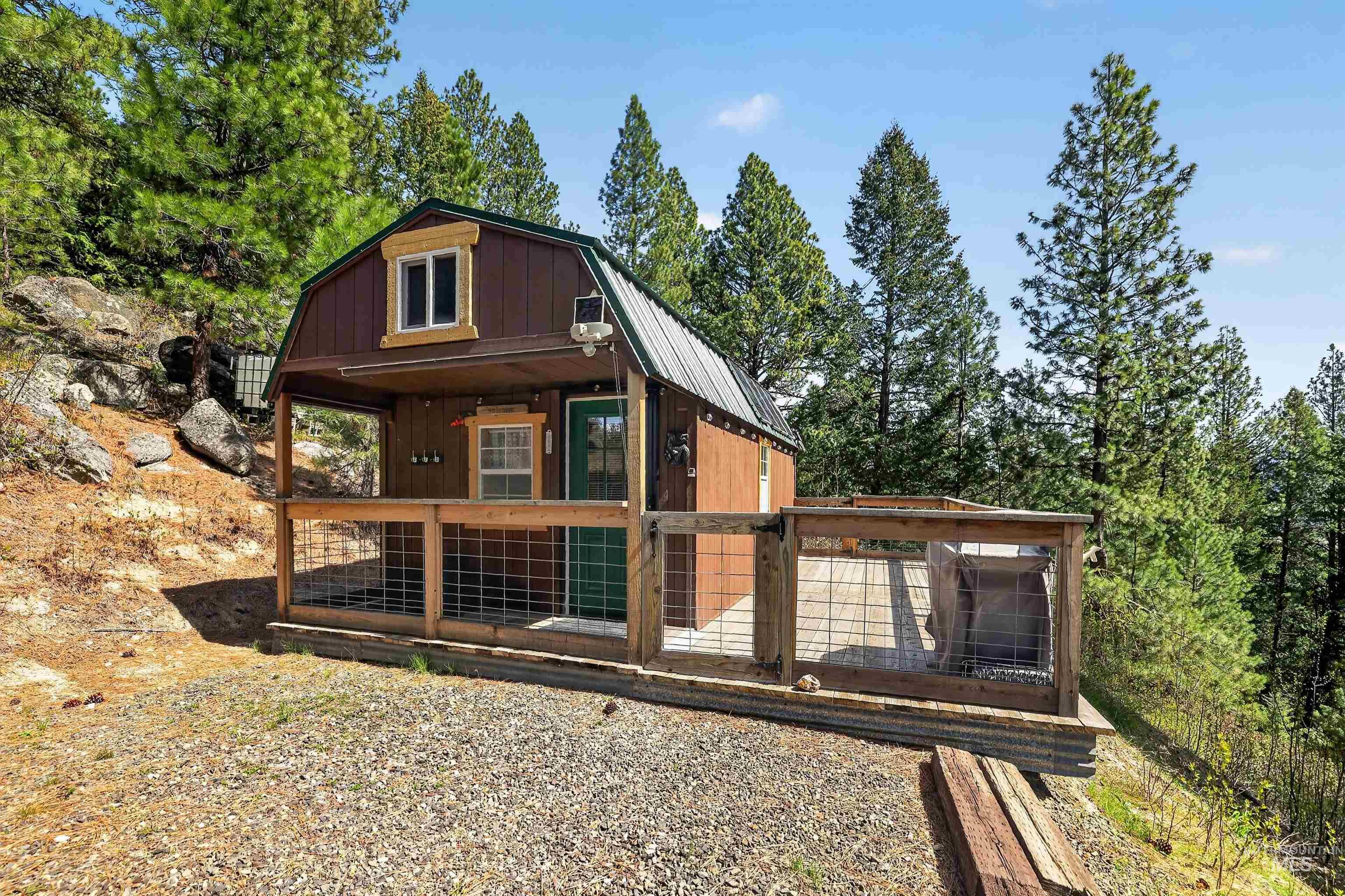 506 Hilltop Road Cascade, ID 83611 - Photo 4 of 36 View of chicken coop