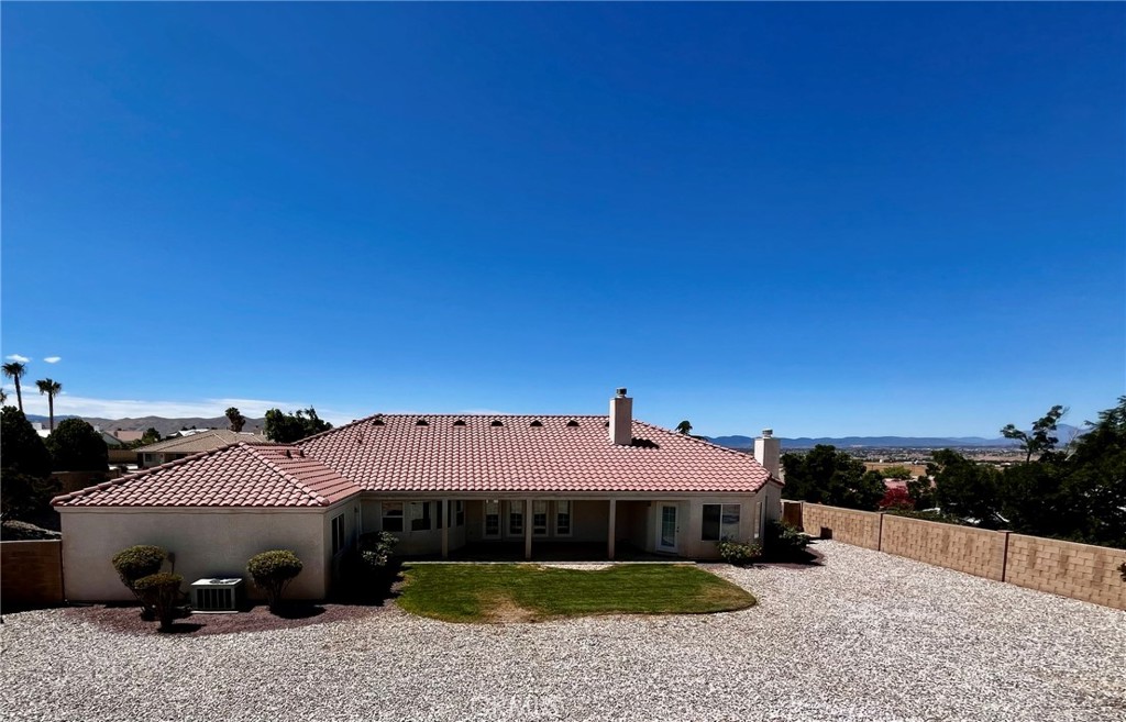 20230 Quail Run Road Apple Valley, CA 92308 - Photo 10 of 71