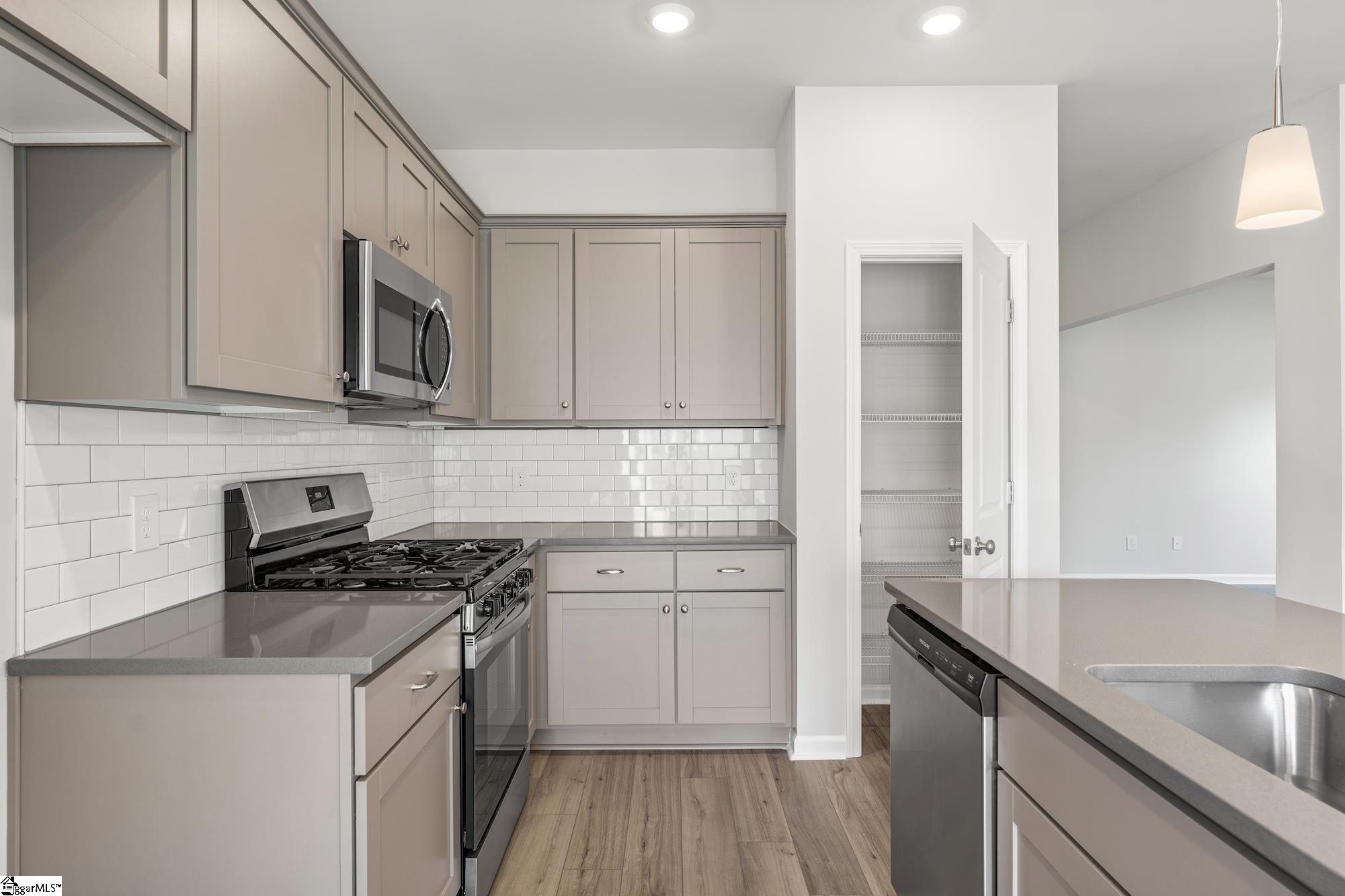 2397 Mill Loop Spartanburg, SC 29301 - Photo 9 of 34