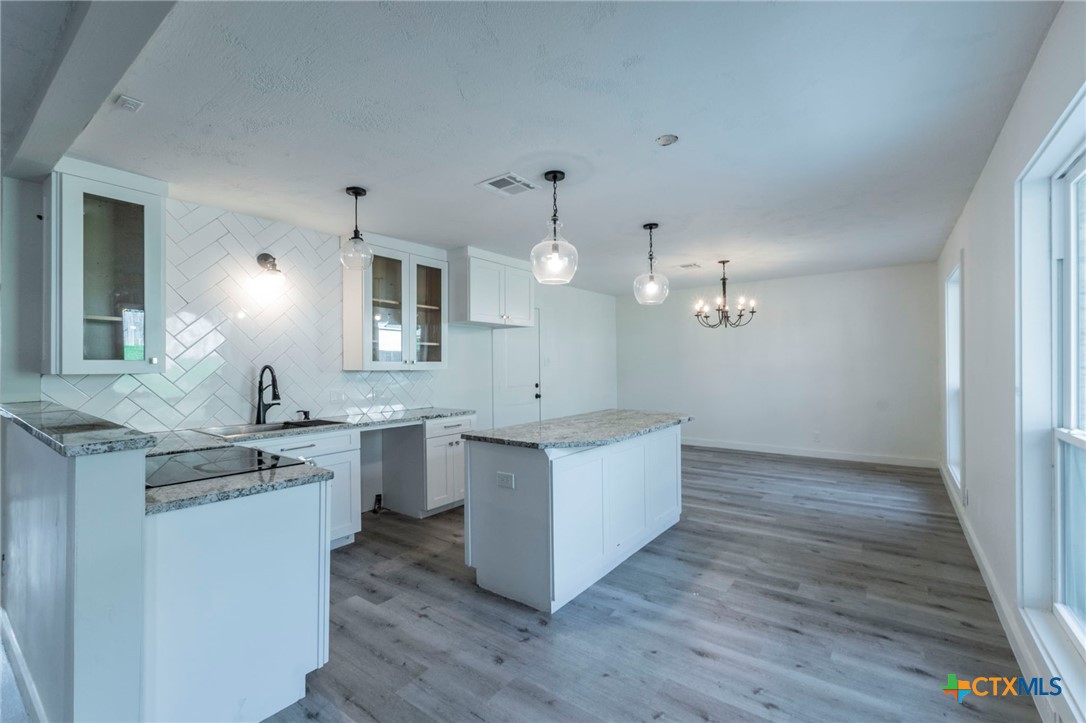 4013 Valley View Drive Temple, TX 76502 - Photo 5 of 25