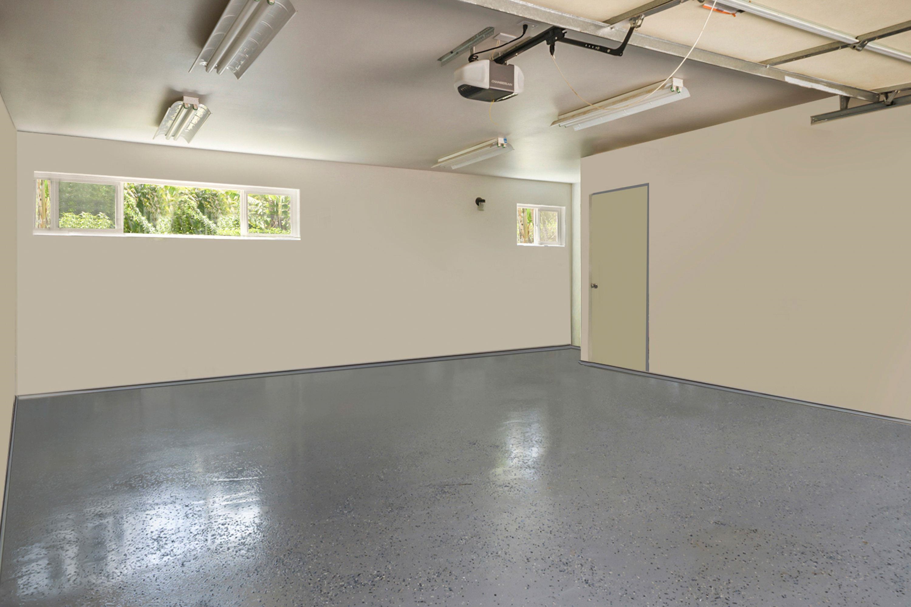 500 North Holokai Place Haiku, HI 96708 - Photo 29 of 30 an empty room with windows