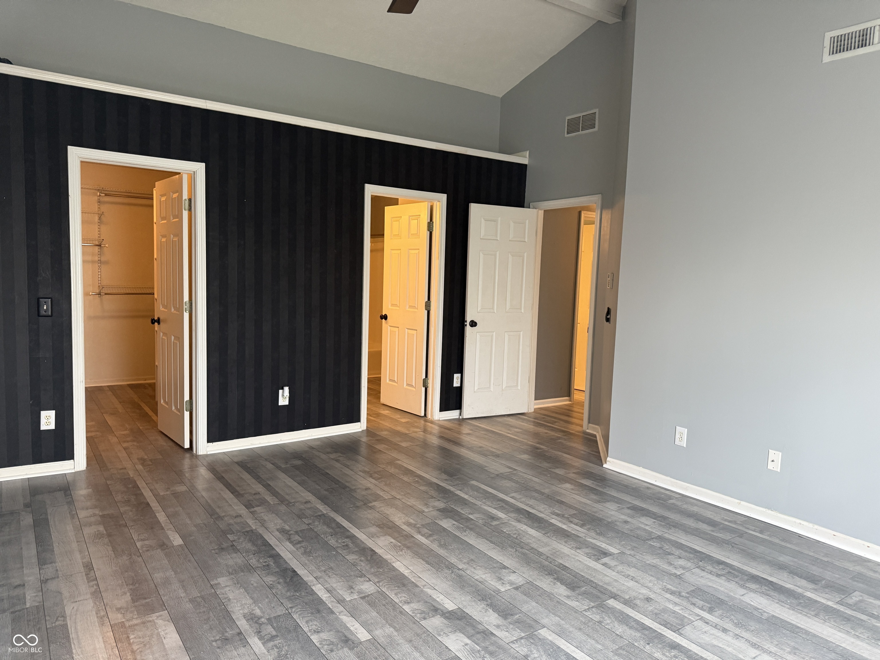 6619 Waterloo Lane Indianapolis, IN 46268 - Photo 23 of 34