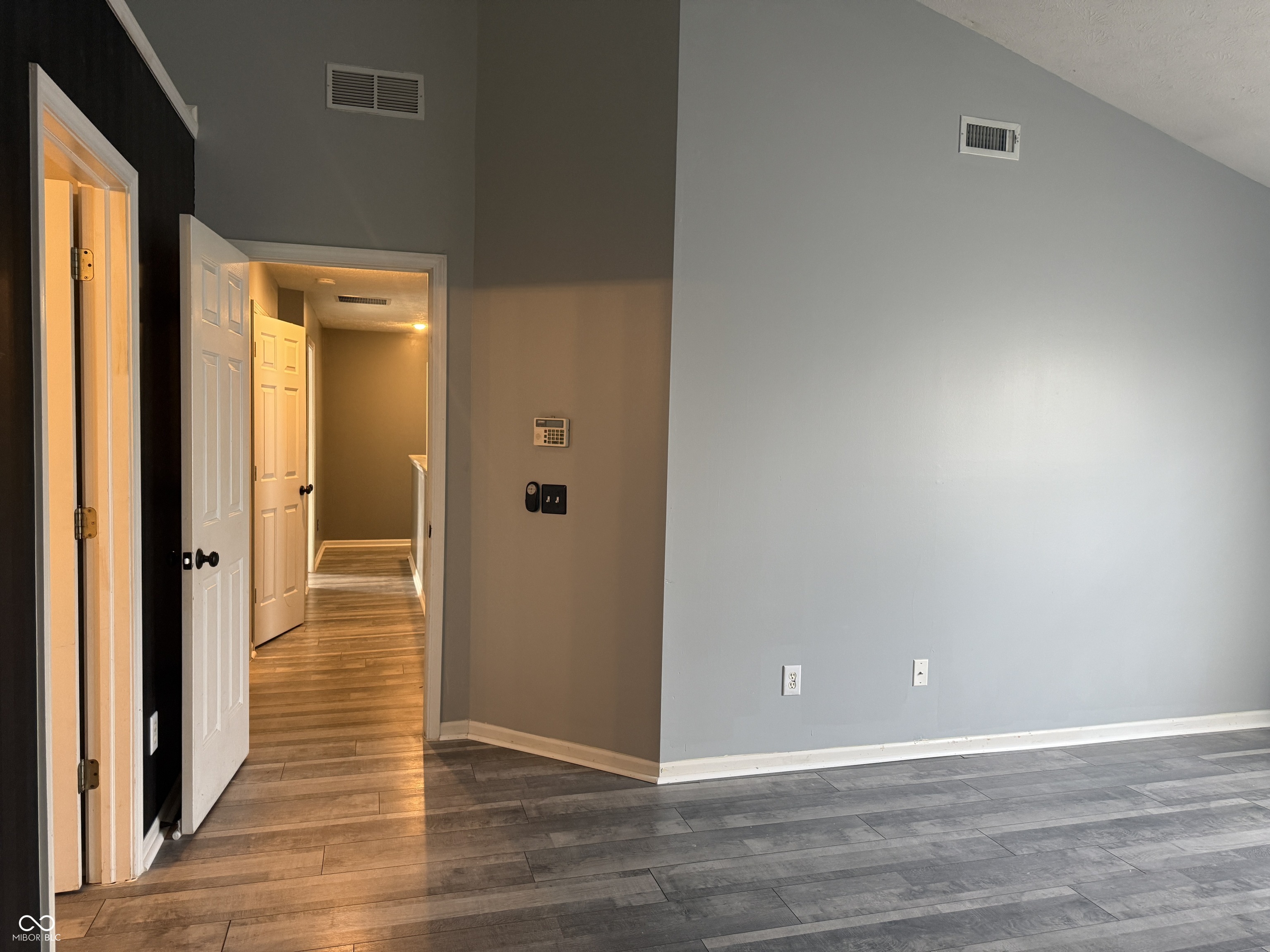 6619 Waterloo Lane Indianapolis, IN 46268 - Photo 26 of 34