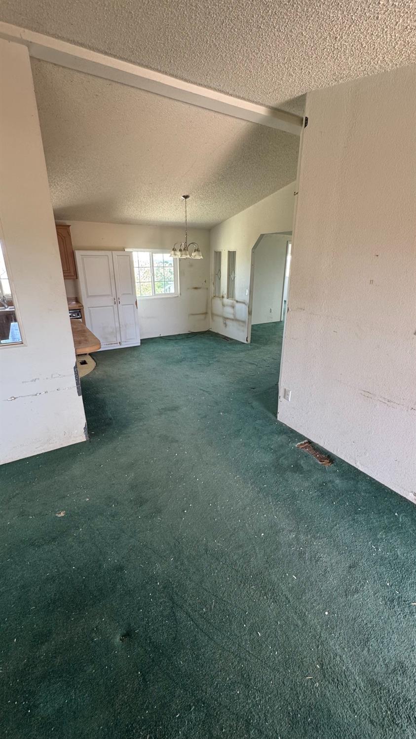 11086 Kelly Street Mojave, CA 93501 - Photo 2 of 10