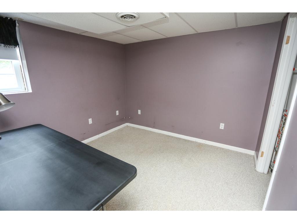 175 Chad Road Manchester, NH 03104 - Photo 31 of 36
