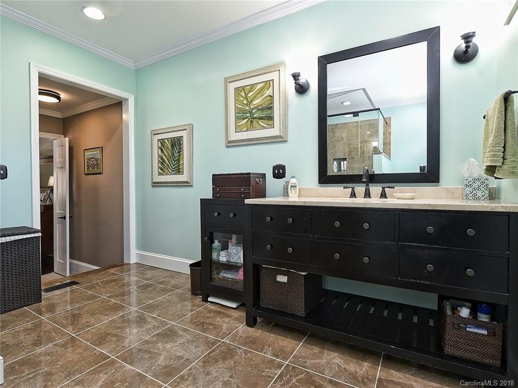 931 Bromley Road Charlotte, NC 28207 - Photo 13 of 27 Gallery Image 13